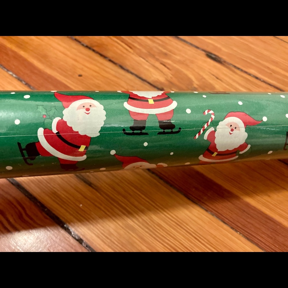🎄 Christmas Closeout! 🎅 Vintage HALLMARK Skating Santa Wrapping Paper Gift Wrap